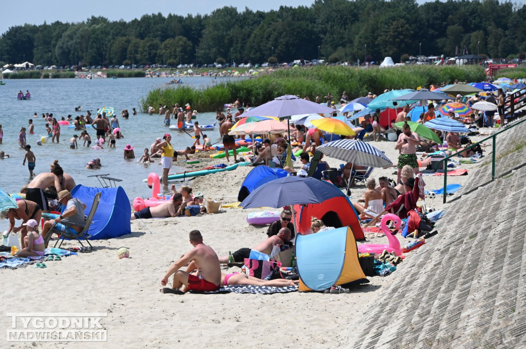 Słoneczna niedziela nad Jeziorem Tarnobrzeskim