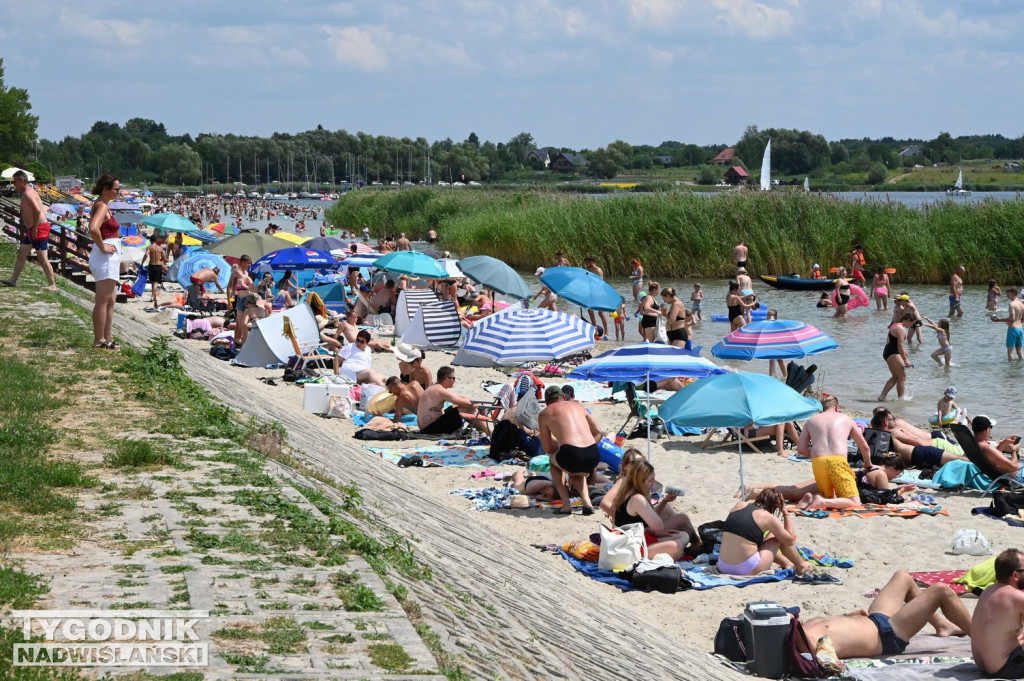 Słoneczna niedziela nad Jeziorem Tarnobrzeskim