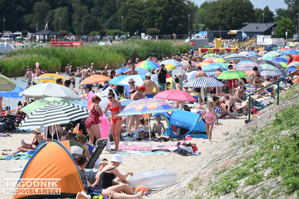 Słoneczna niedziela nad Jeziorem Tarnobrzeskim