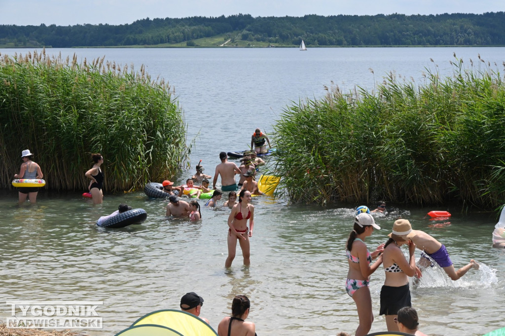 Słoneczna niedziela nad Jeziorem Tarnobrzeskim