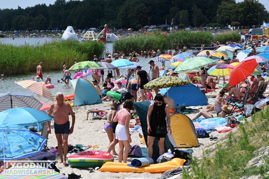 Słoneczna niedziela nad Jeziorem Tarnobrzeskim