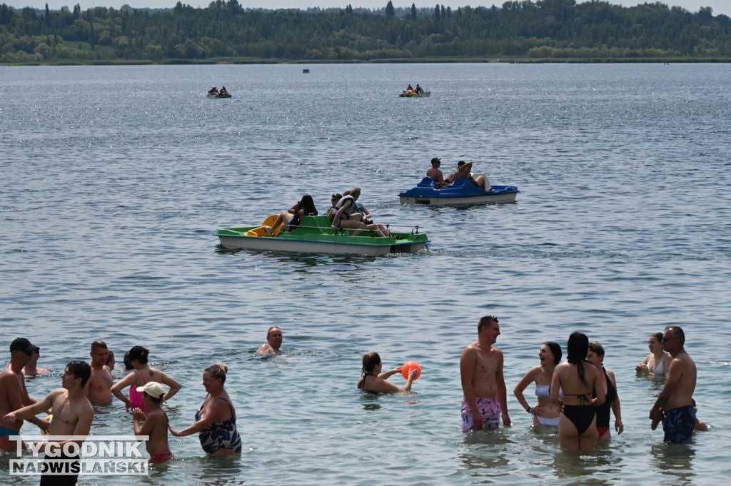 Słoneczna niedziela nad Jeziorem Tarnobrzeskim