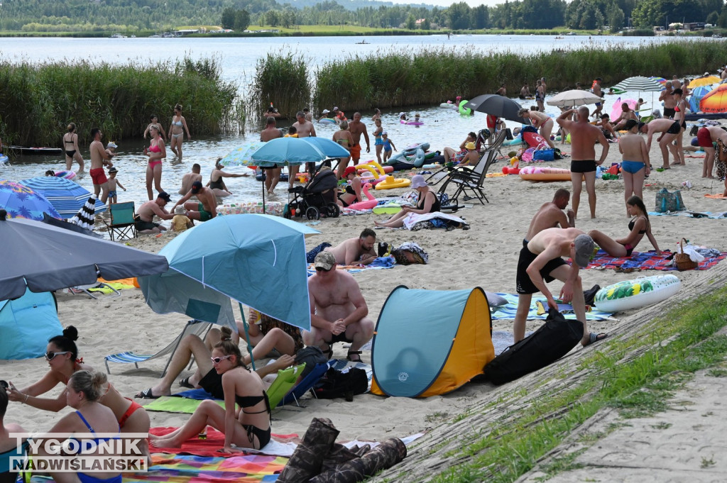 Słoneczna niedziela nad Jeziorem Tarnobrzeskim