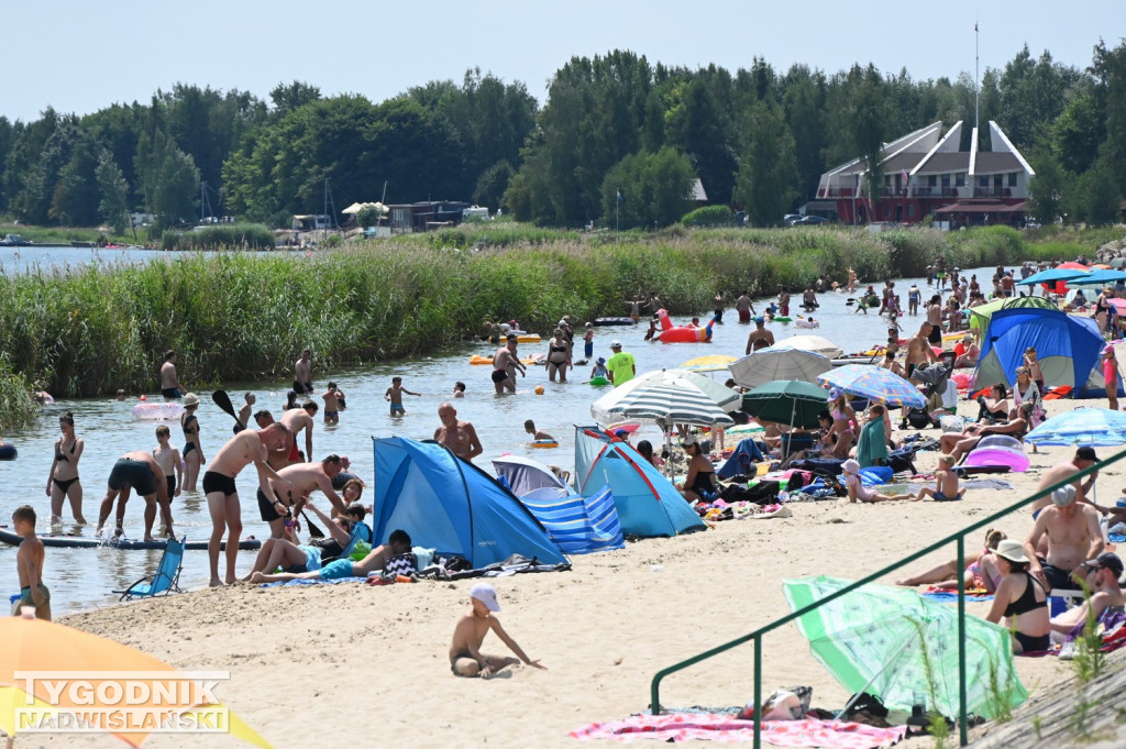 Słoneczna niedziela nad Jeziorem Tarnobrzeskim