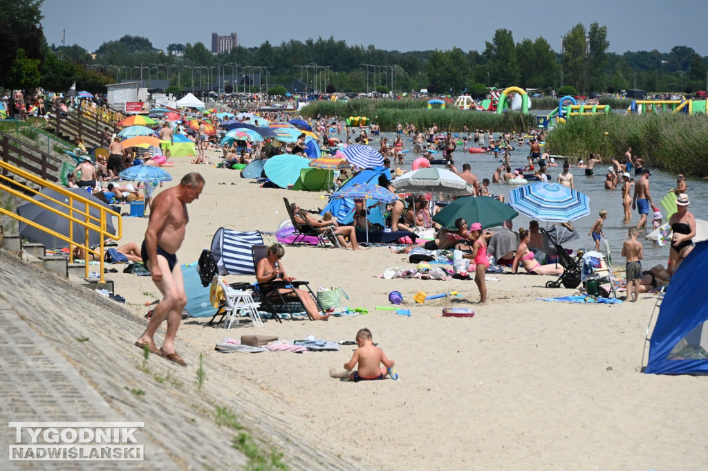 Słoneczna niedziela nad Jeziorem Tarnobrzeskim