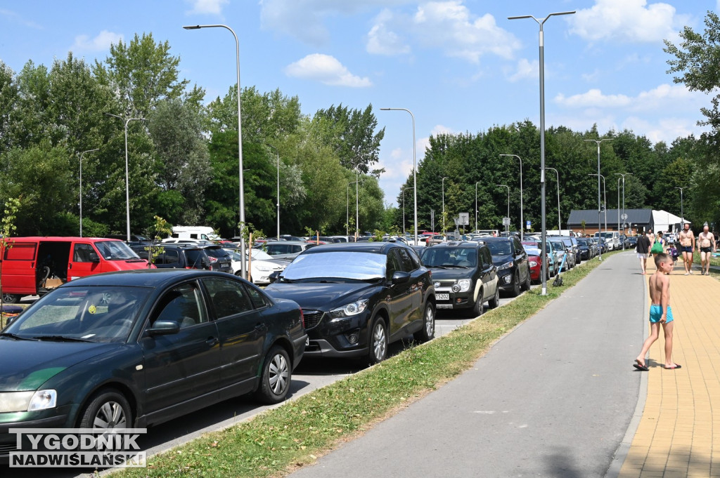 Słoneczna niedziela nad Jeziorem Tarnobrzeskim