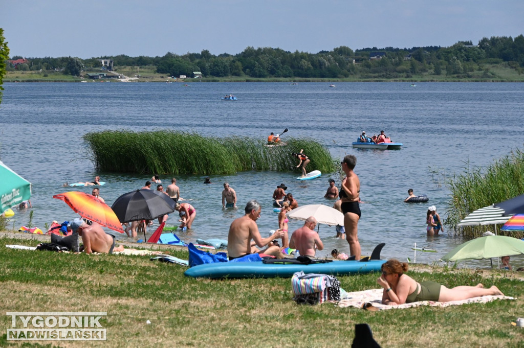 Słoneczna niedziela nad Jeziorem Tarnobrzeskim