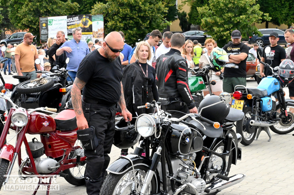 VIII Zlot starych motocykli PRL w Grębowie