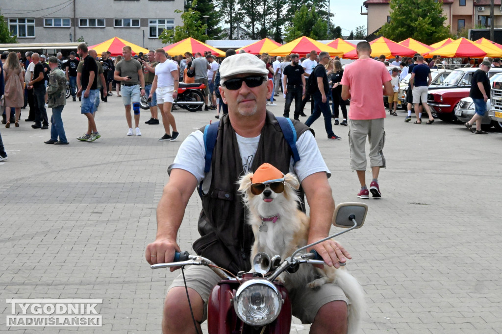 VIII Zlot starych motocykli PRL w Grębowie