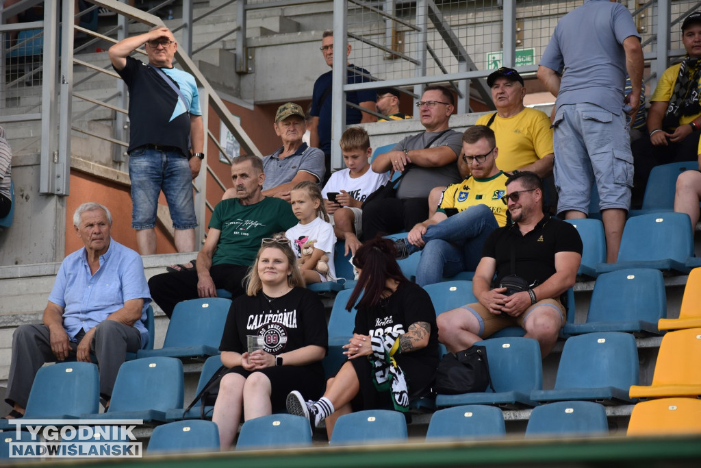 Zdjęcia z trybun mecz Siarka - Lewart
