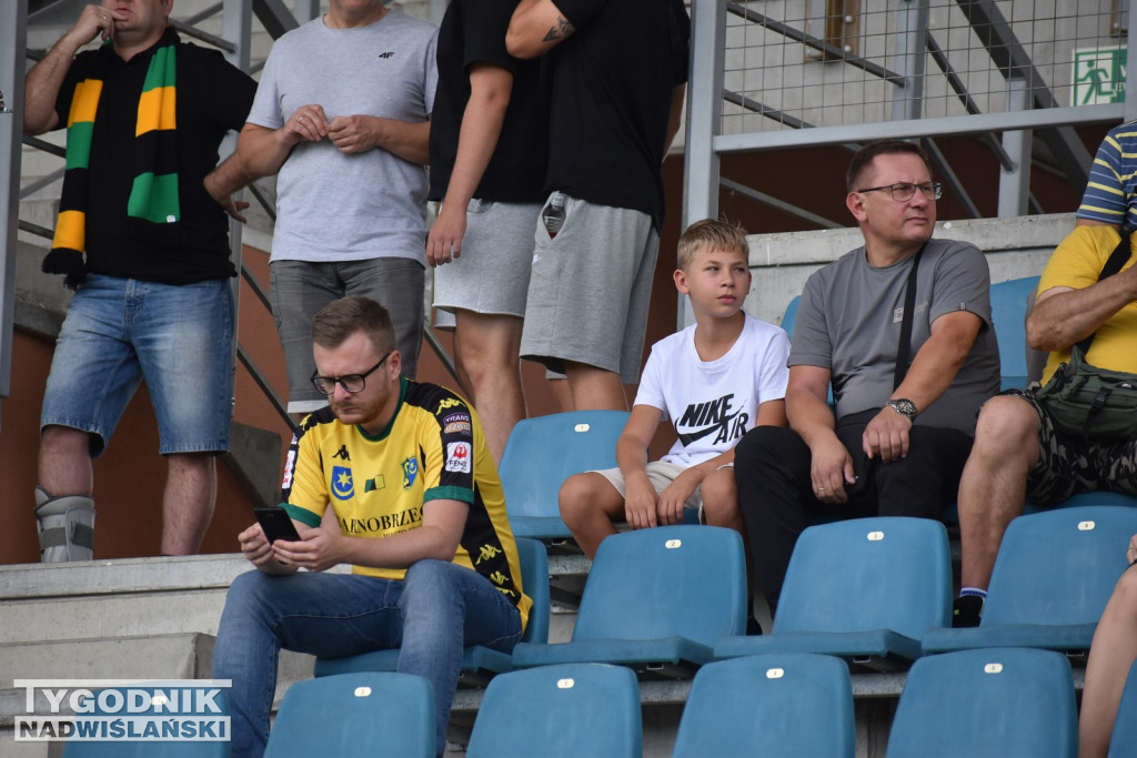 Zdjęcia z trybun mecz Siarka - Lewart