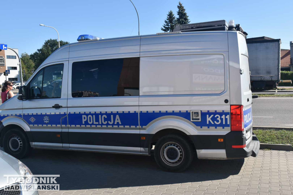 Zdarzenie na parkingu przy tarnobrzeskim cmentarzu