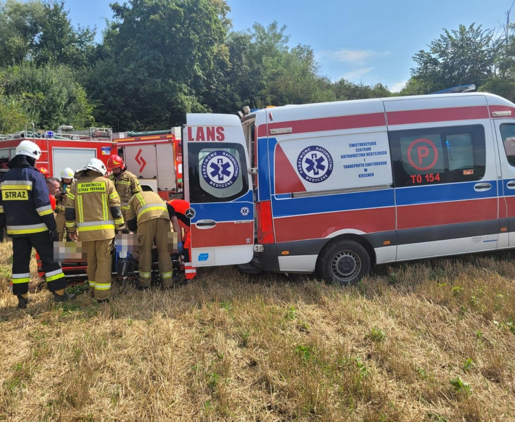 Mężczyzna przygnieciony przez ciągnik w gm. Koprzywnica