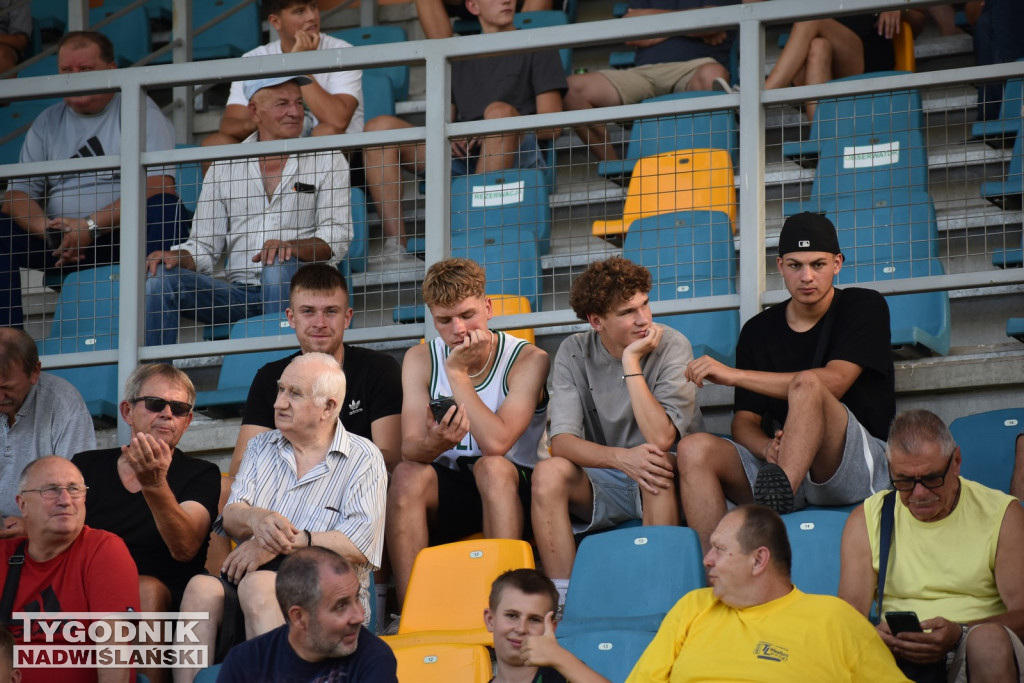 Zdjęcia z trybun mecz Siarka - KSZO