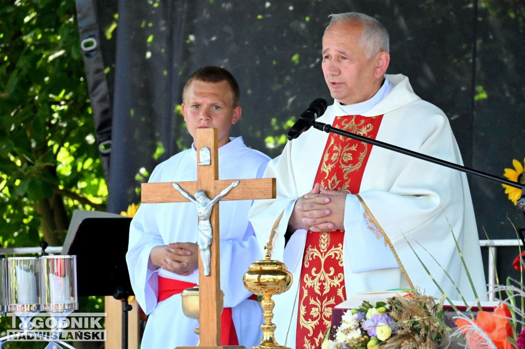 Dożynki gminy Baranów Sandomierski w Suchorzowie