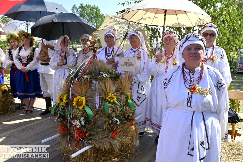 Dożynki gminy Baranów Sandomierski w Suchorzowie