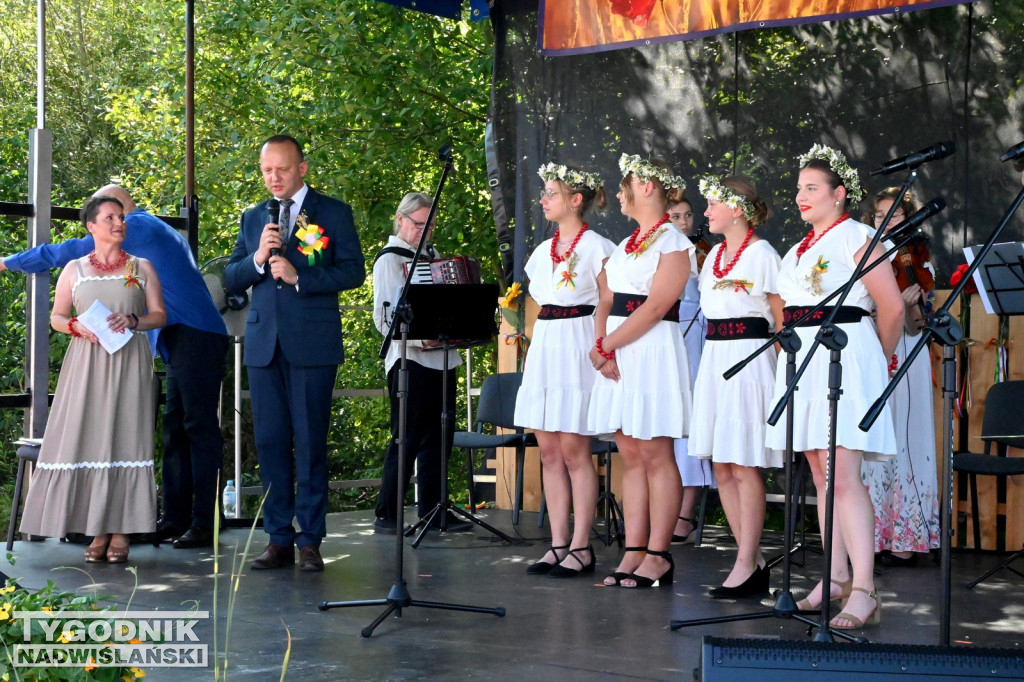 Dożynki gminy Baranów Sandomierski w Suchorzowie