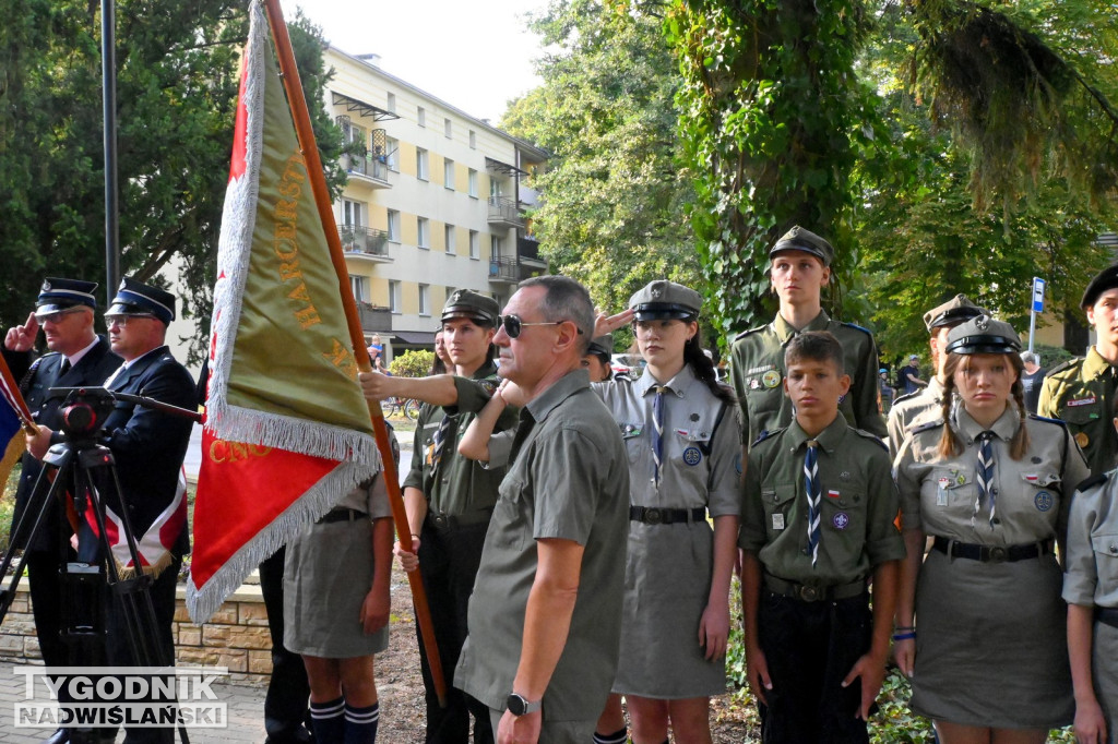 Upamiętnienie 85. rocznicy wybuchu II WŚ w Tarnobrzegu