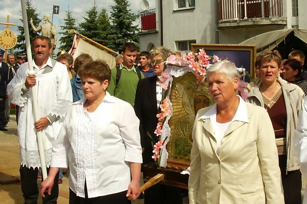 Archiwalne zdjęcia z odpustów w Sulisławicach