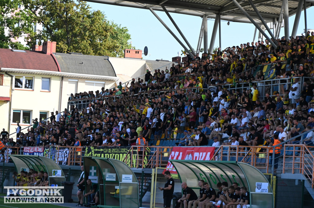 Kibice na meczu Siarka - Sandecja Nowy Sącz