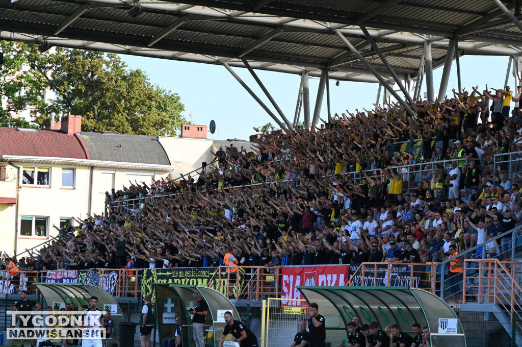 Kibice na meczu Siarka - Sandecja Nowy Sącz