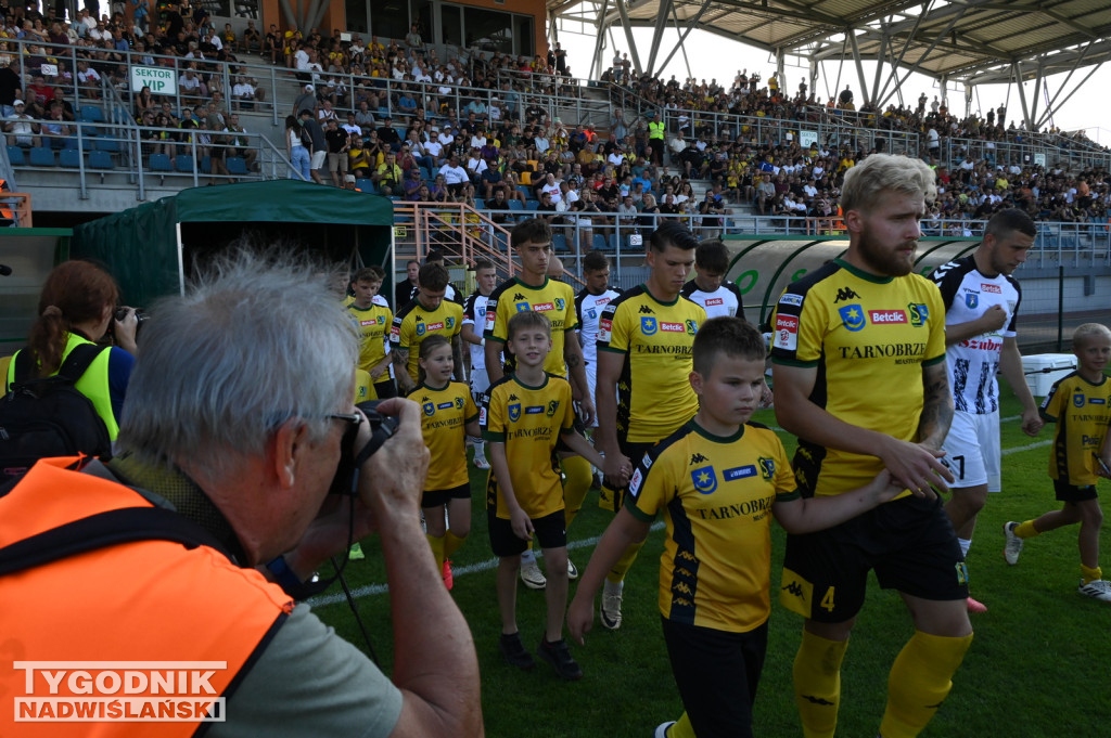 Siarka Tarnobrzeg - Sandecja Nowy Sącz