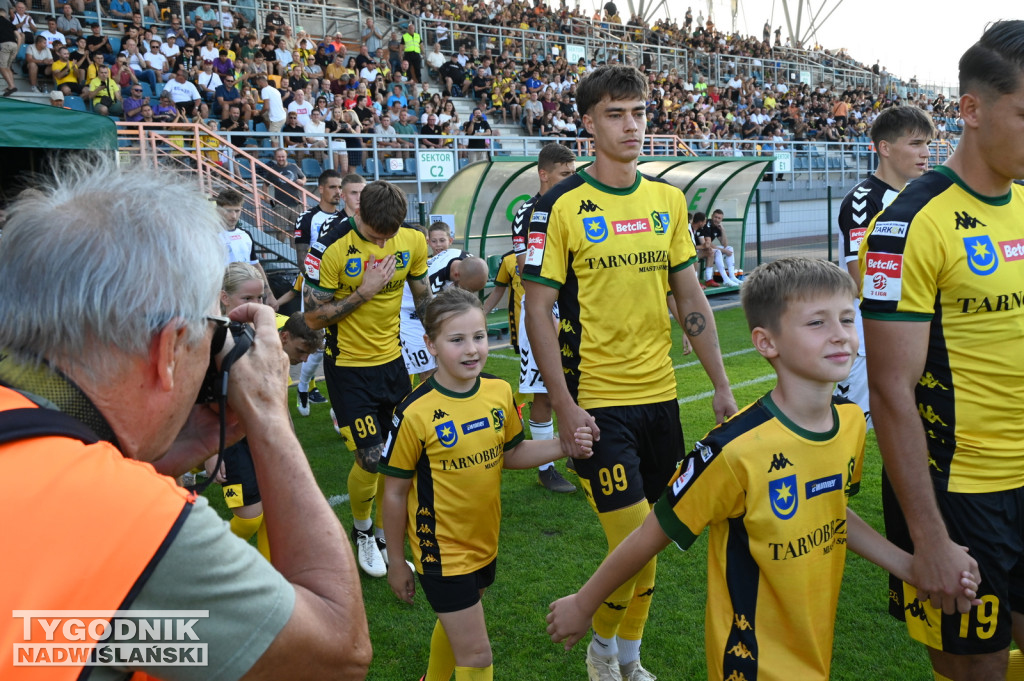 Siarka Tarnobrzeg - Sandecja Nowy Sącz