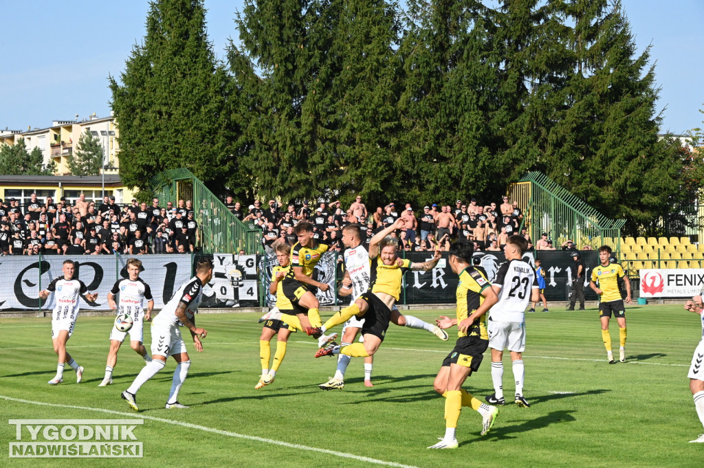 Siarka Tarnobrzeg - Sandecja Nowy Sącz