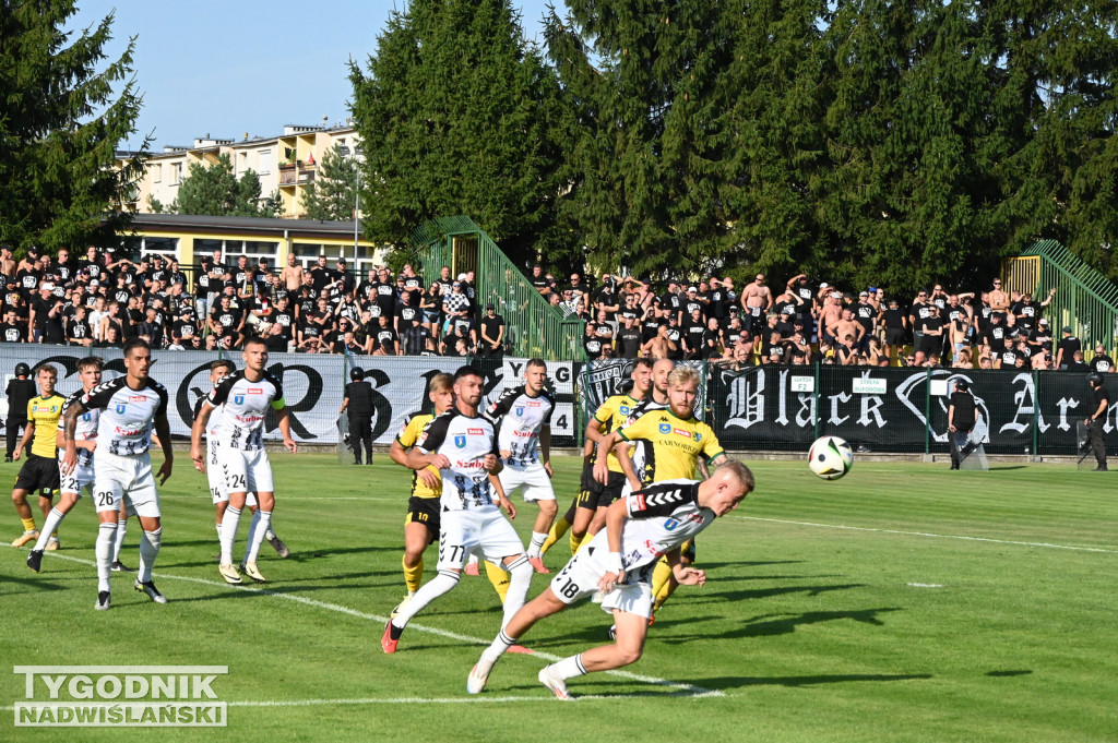 Siarka Tarnobrzeg - Sandecja Nowy Sącz