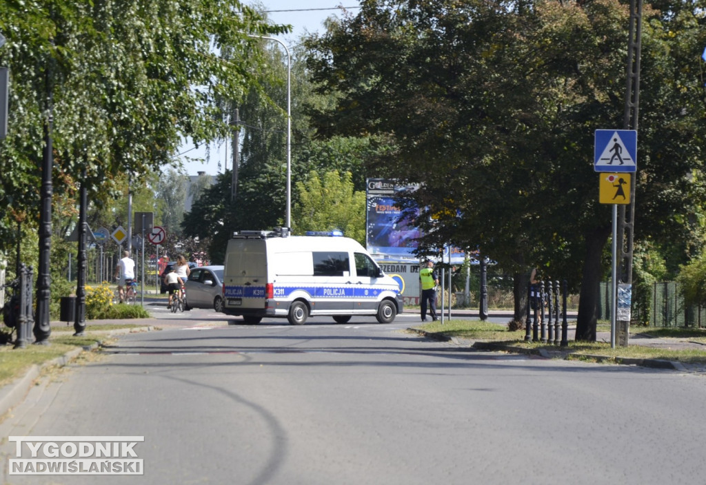 Procesja na początek Pikniku Rodzinnego w Tarnobrzegu