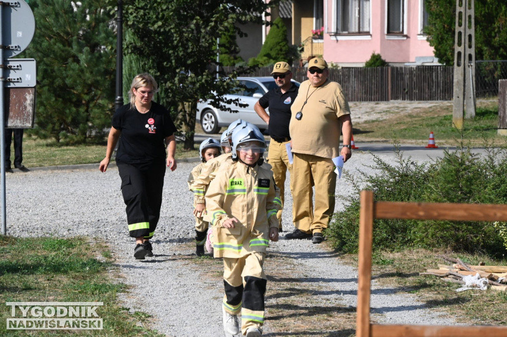 Rywalizacja małych strażaków w Suchorzowie