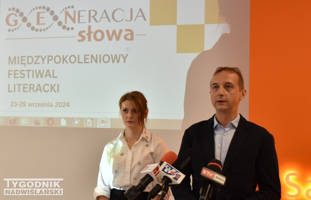 Konferencja na temat festiwalu literatury
