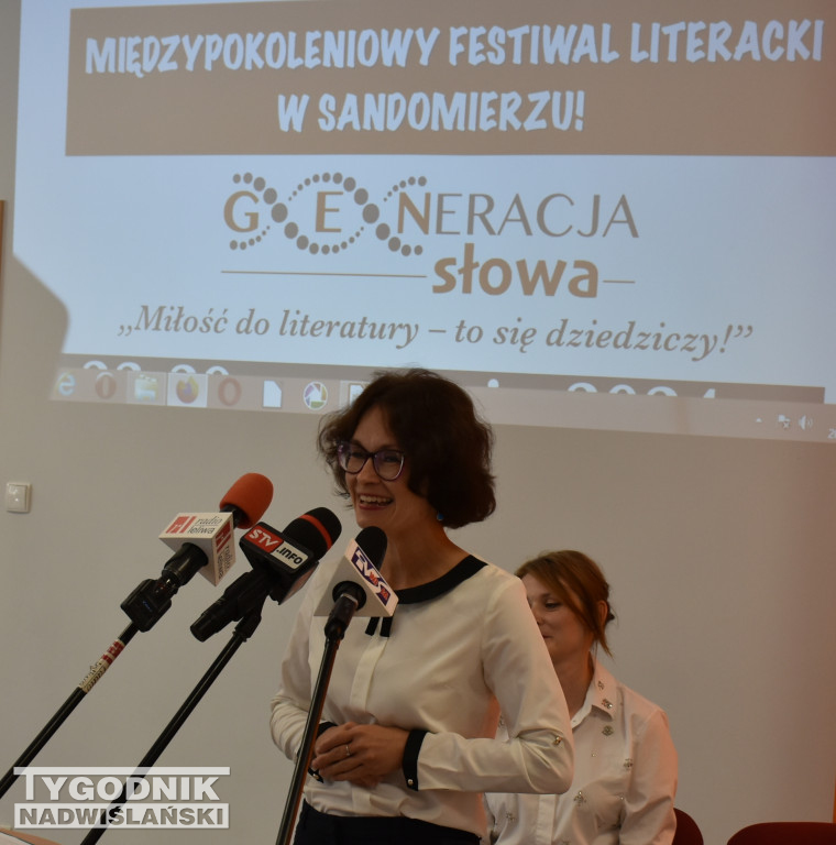 Konferencja na temat festiwalu literatury