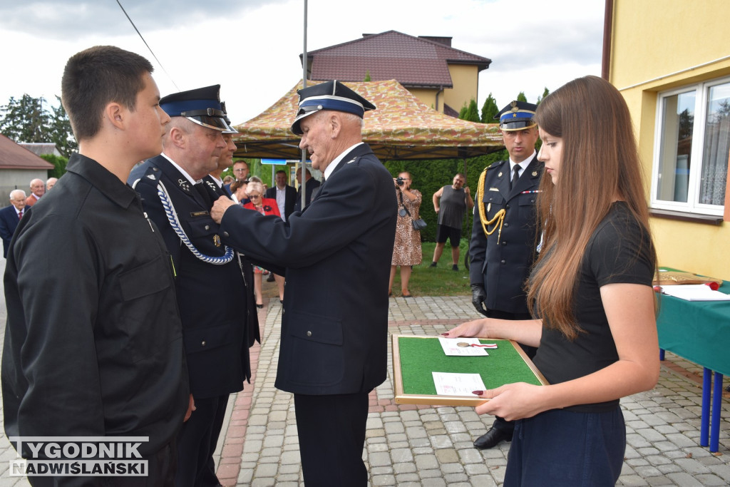 Nowy sztandar dla OSP Gnieszowice