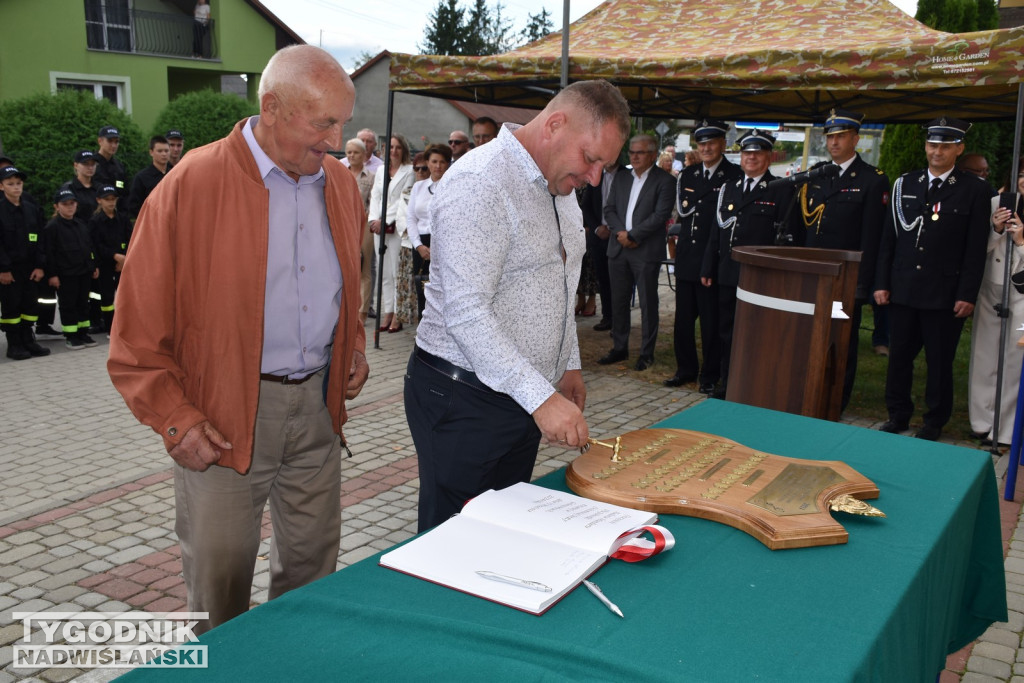 Nowy sztandar dla OSP Gnieszowice