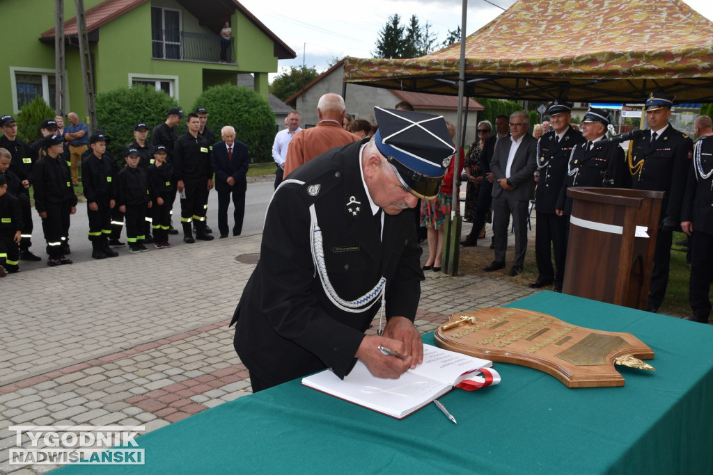 Nowy sztandar dla OSP Gnieszowice