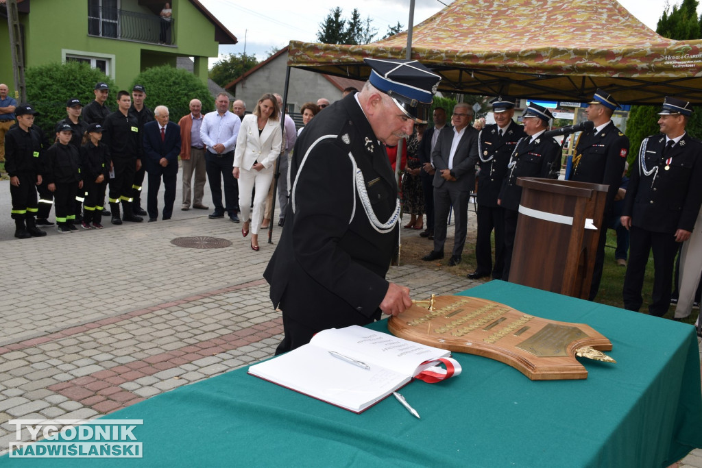 Nowy sztandar dla OSP Gnieszowice