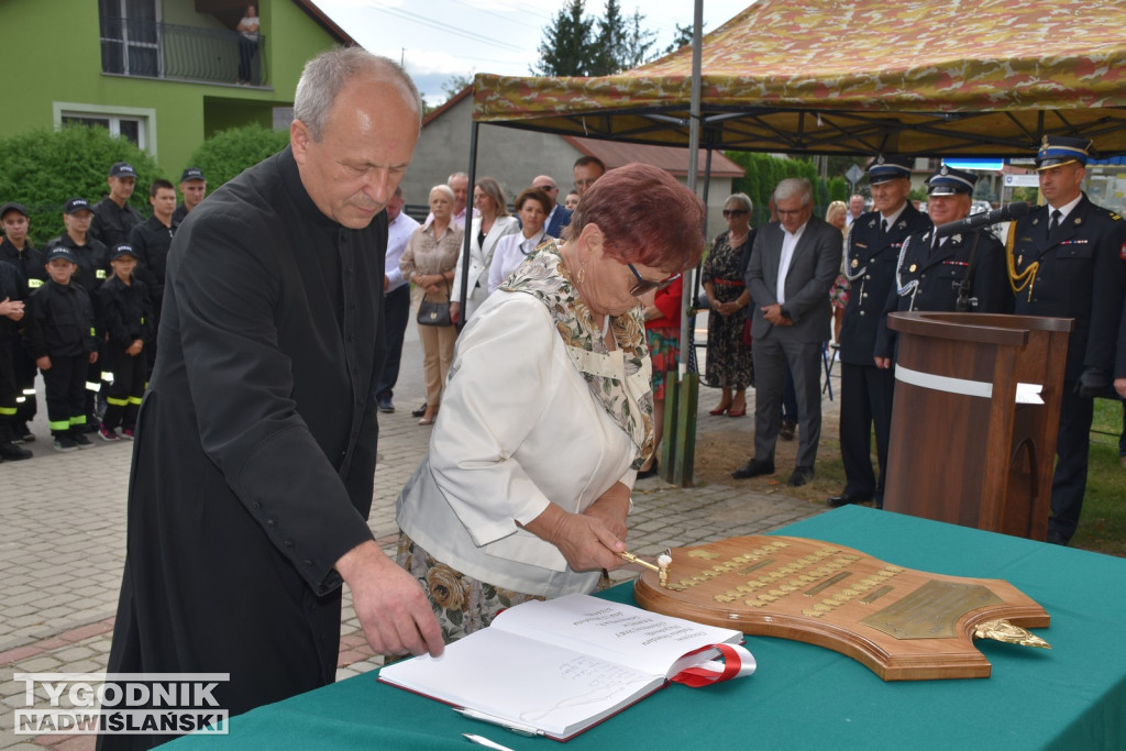 Nowy sztandar dla OSP Gnieszowice