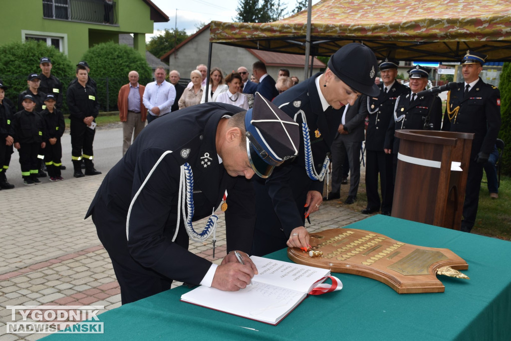 Nowy sztandar dla OSP Gnieszowice