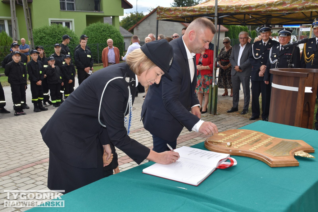 Nowy sztandar dla OSP Gnieszowice