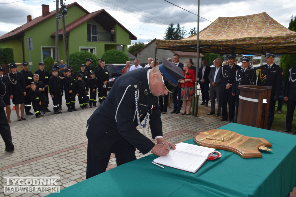 Nowy sztandar dla OSP Gnieszowice