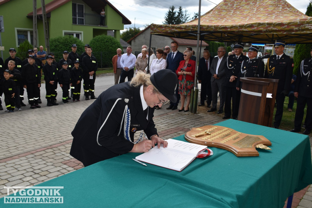 Nowy sztandar dla OSP Gnieszowice