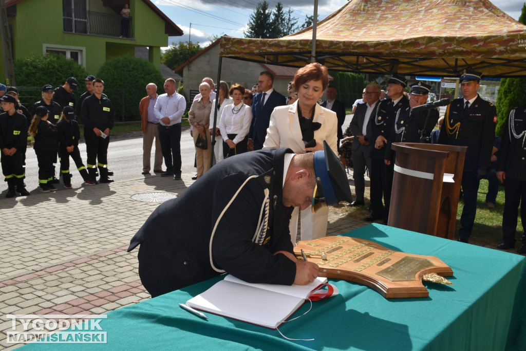 Nowy sztandar dla OSP Gnieszowice