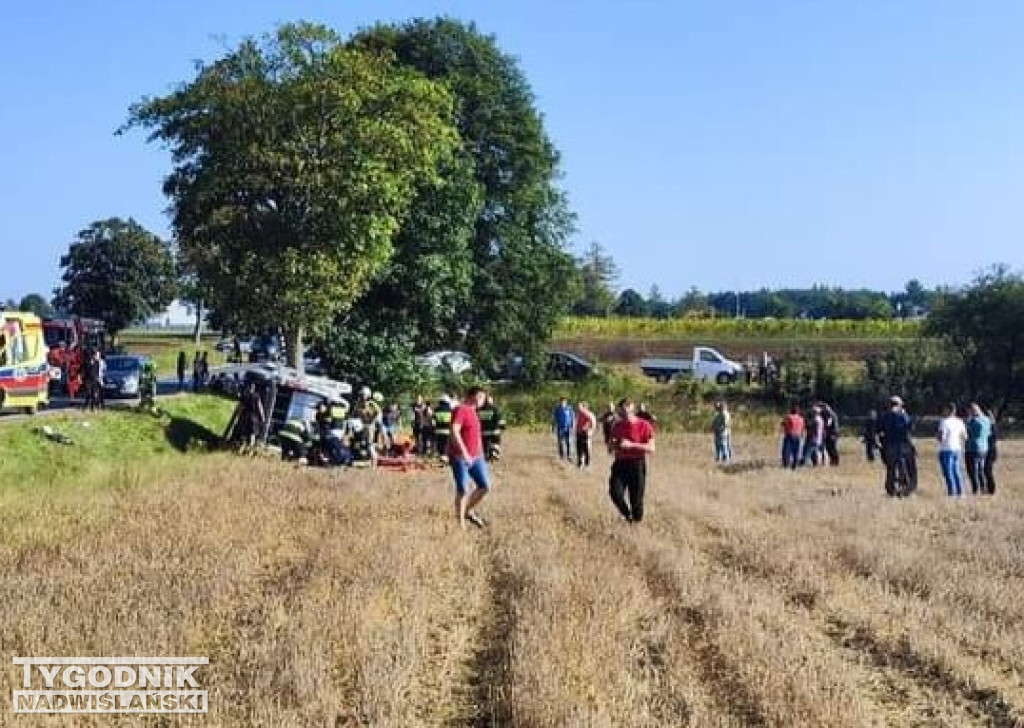 Wypadek busa z piłkarzami Alitu Ożarów