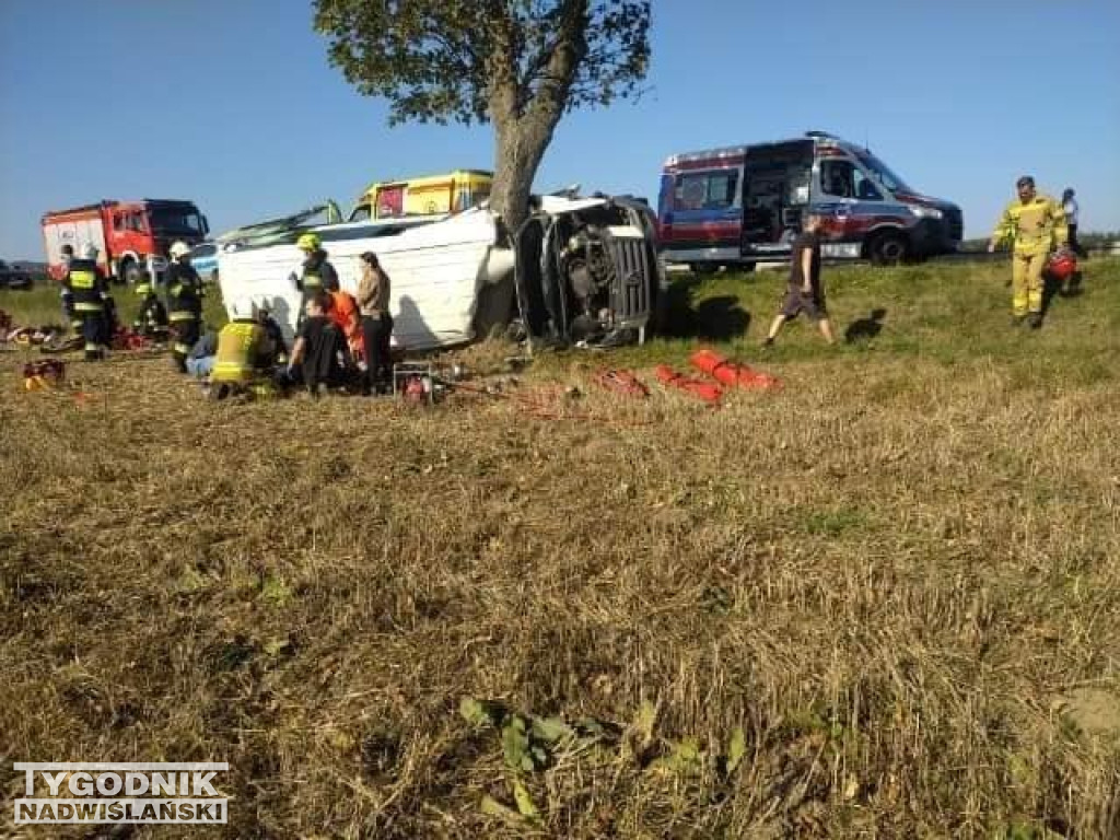 Wypadek busa z piłkarzami Alitu Ożarów