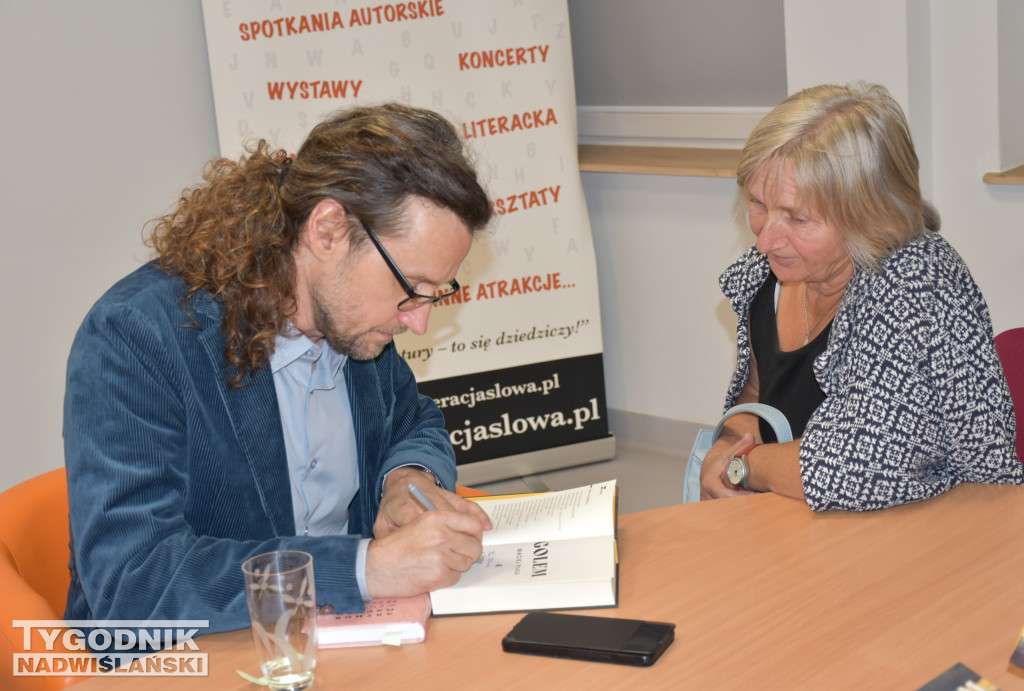 Spotkanie z Maciejem Płazą w MBP w Sandomierzu