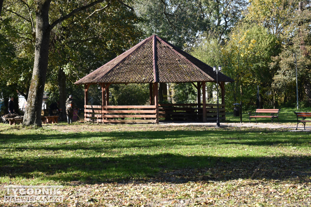 Park w Błoniu po rewitalizacji