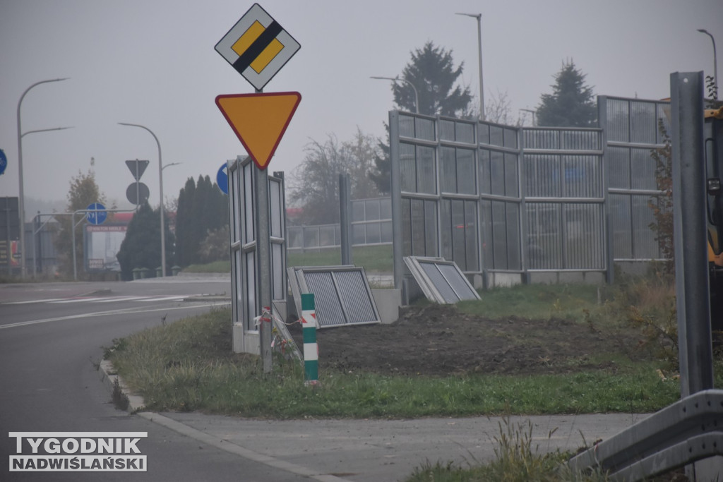 Montaż ekranów na obwodnicy Tarnobrzega