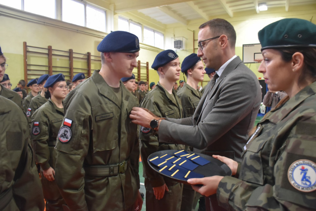 Ślubowanie klasy pierwszej mundurowej 