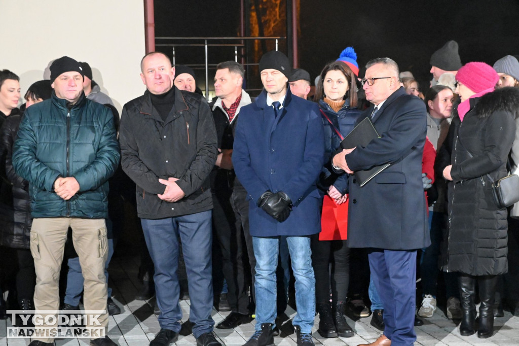 Protest w sprawie szkół w gminie Grębów trafił do TVP